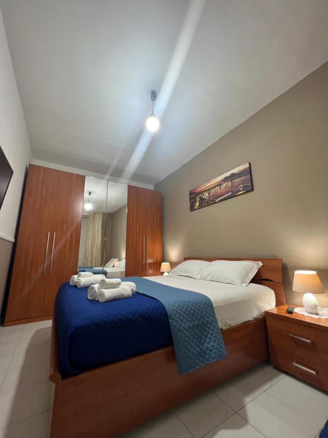 La Nova Apartment Napoli Bagian luar foto